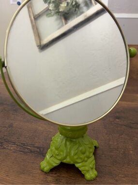 Vintage Tabletop Double Sided Pedestal Vanity Mirror